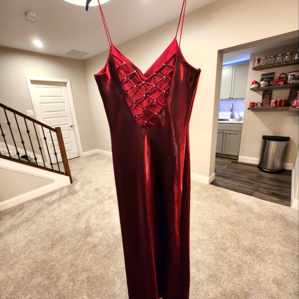 Formal burgundy evening dinner/cocktail dress size 14